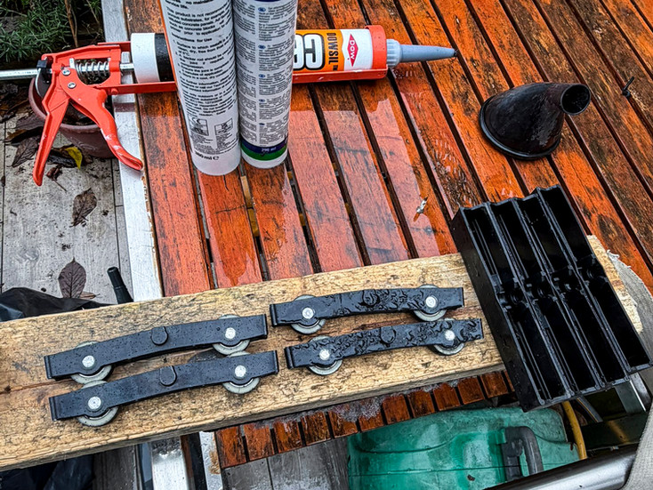 Rock Maintenance - Schuco ASE60 sliding door - parts preparation