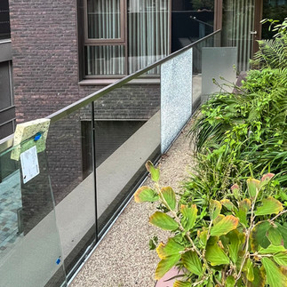 Nickel Sulphide Inclusion - smashed glass