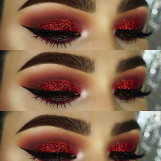 maquillage noël rouge paillettes marron foncé yeux