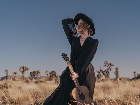 Iris Marlowe | Where the Devil Bid the Owl Goodbye (new album)