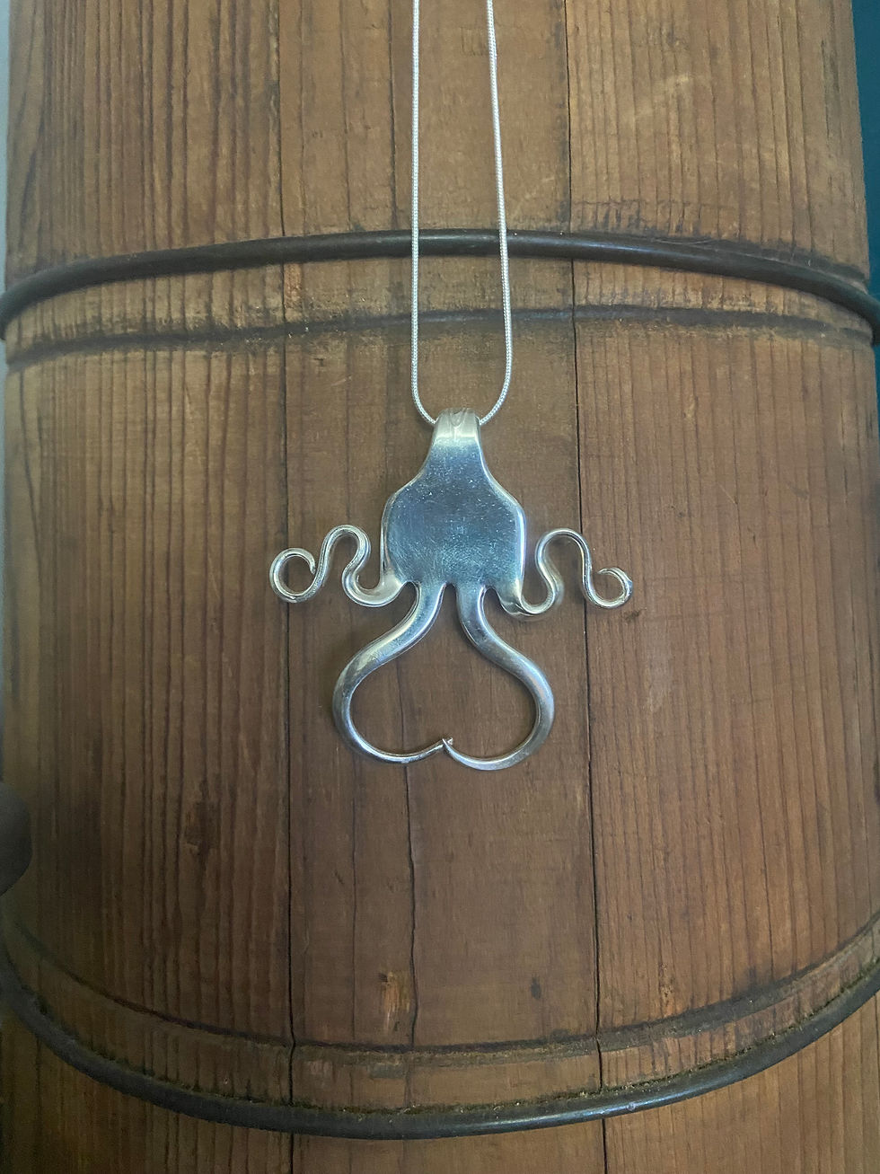 Thumbnail: Random Bendz Fork Necklace