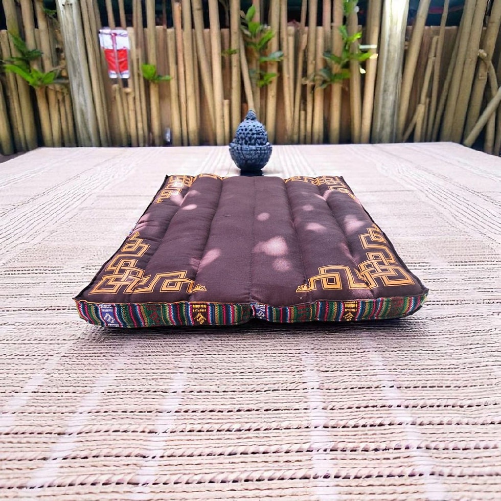 Miniature : Coussin de Méditation Tibétain – Nomade et Confortable, avec Sac de Tra
