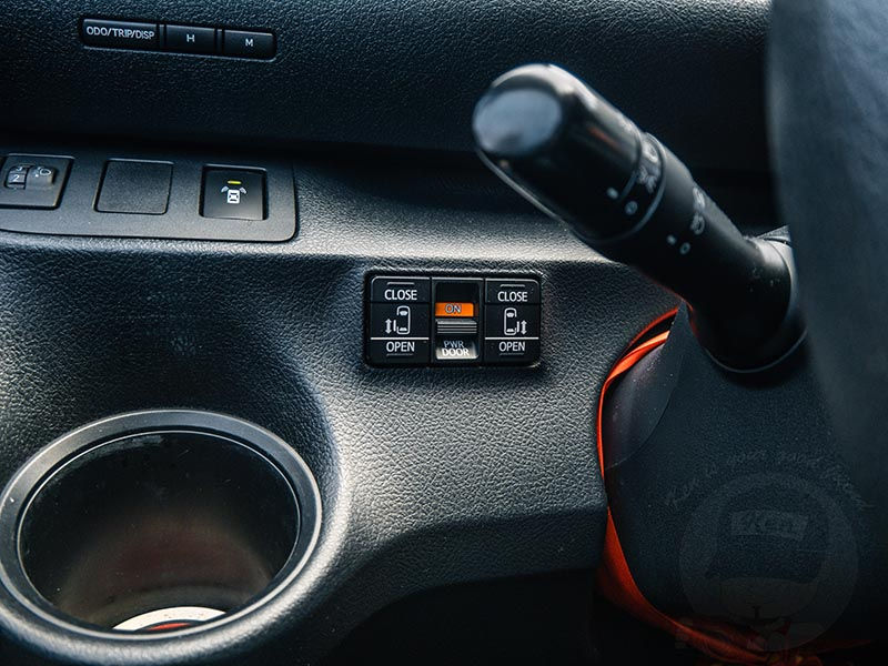 縮圖：2019年 sienta 1.8L 七人座(雙電滑) 灰