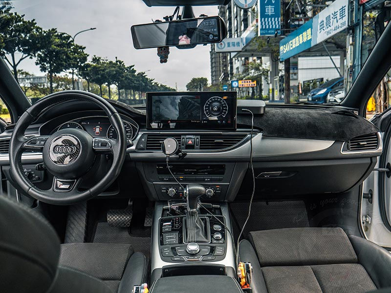 縮圖：2012年 A6 avant 2.0L TDI s-line 白