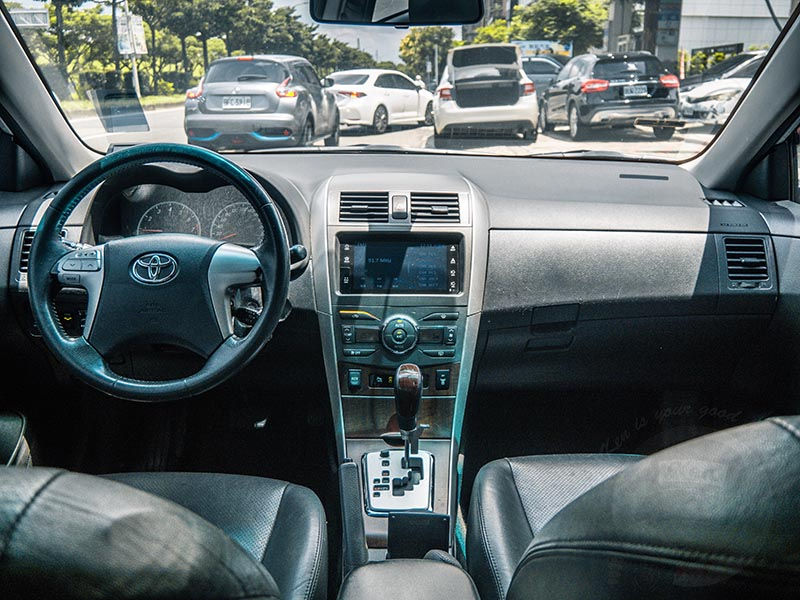 縮圖：(已售出)2013年 corolla ALTIS 1.8L 豪華經典版 銀