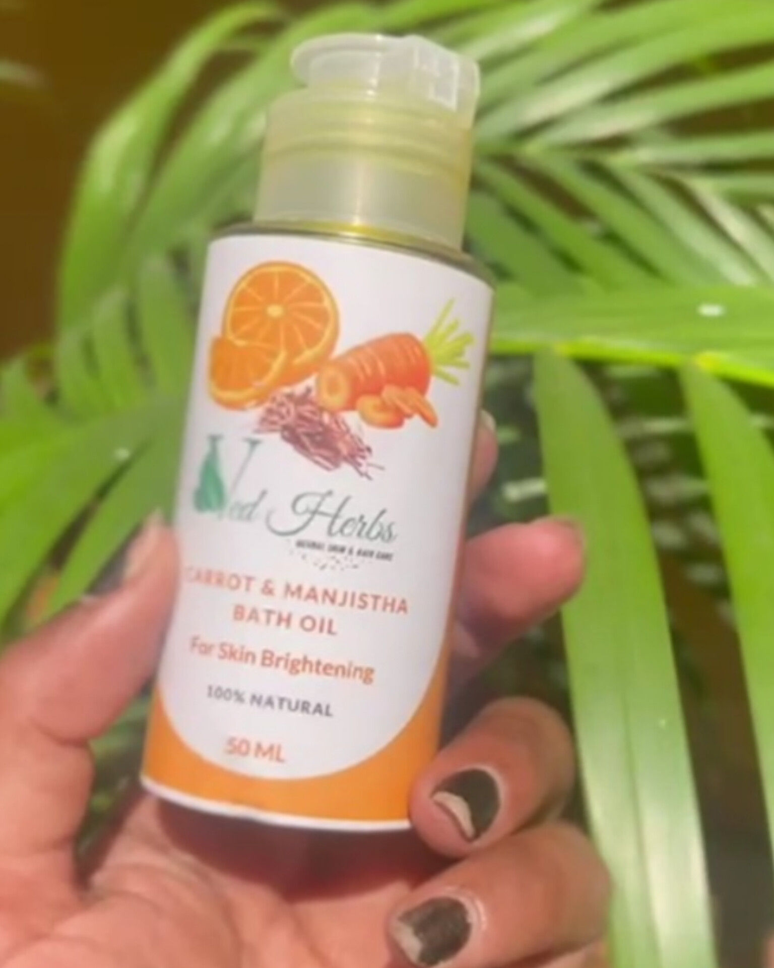 Carrot -Manjistha Body bath oil_Almond Oil 100 Ml