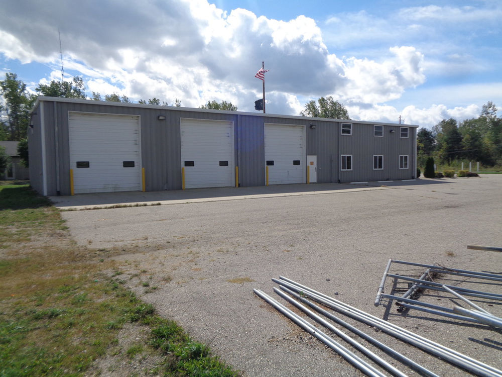 Mt. Pleasant Commercial Building For Sale