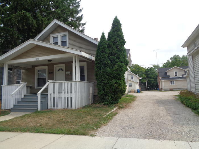 Room for rent 1013 S. Franklin Mt. Pleasant MI 48858