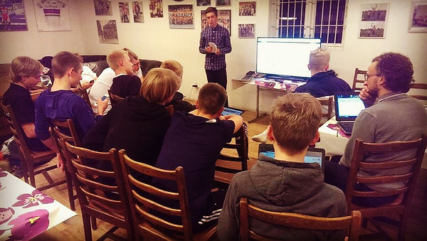 Vi hjælper Team CEC med at sætte deres Trainingpeaks account op, og fortæller om hvordan de kan bruge deres træningsdata.