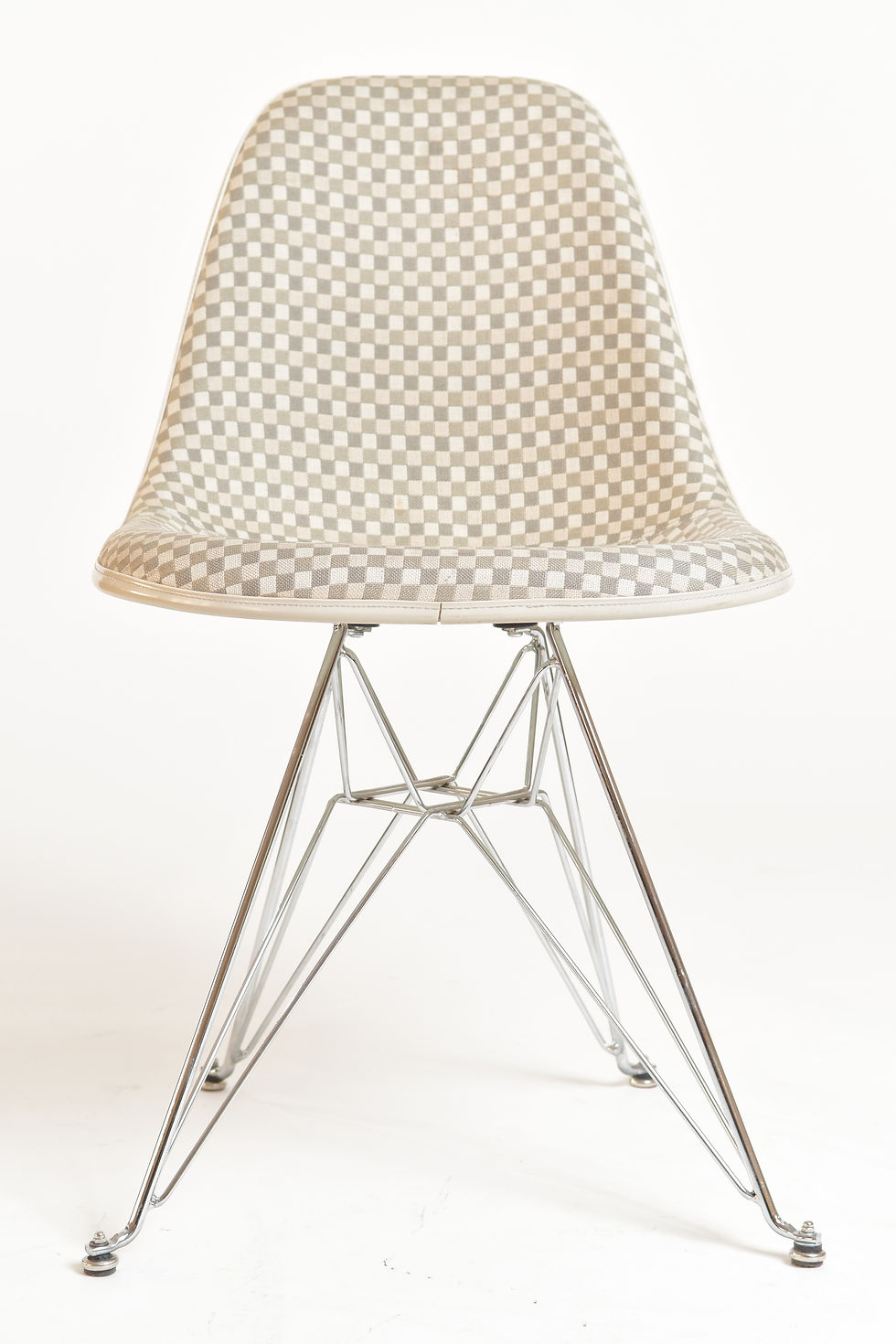 Miniaturbild: Charles & Ray Eames Side Chairs