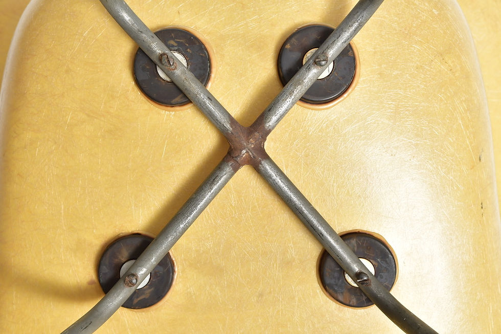 Miniaturbild: Charles & Ray Eames Fiberglas Armchair 