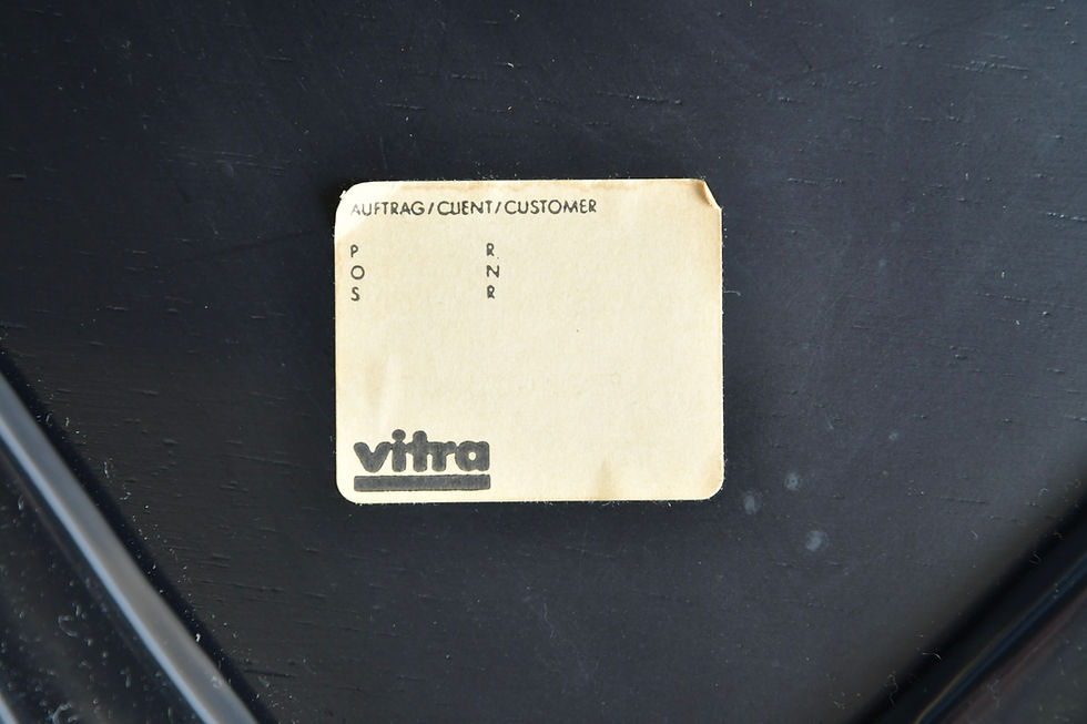 Miniaturbild: Charles & Ray Eames Lounge Chair