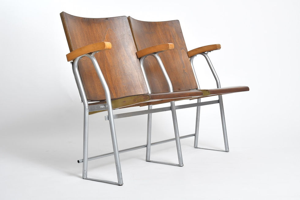 Miniaturbild: Kino Sitzbank