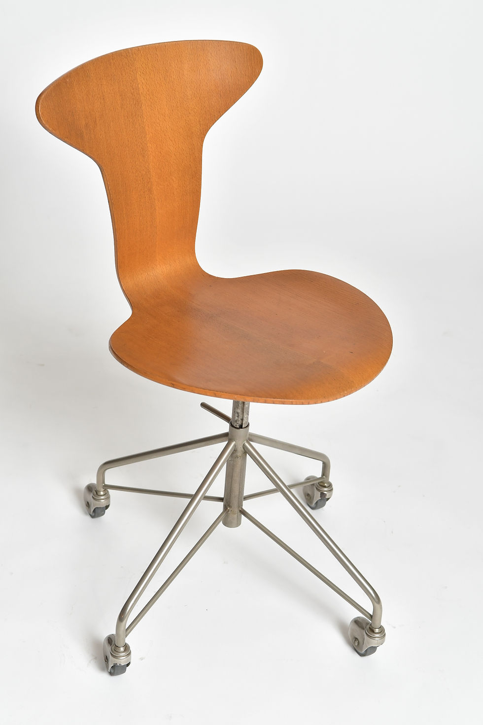 Miniaturbild: Arne Jacobsen Office Chair