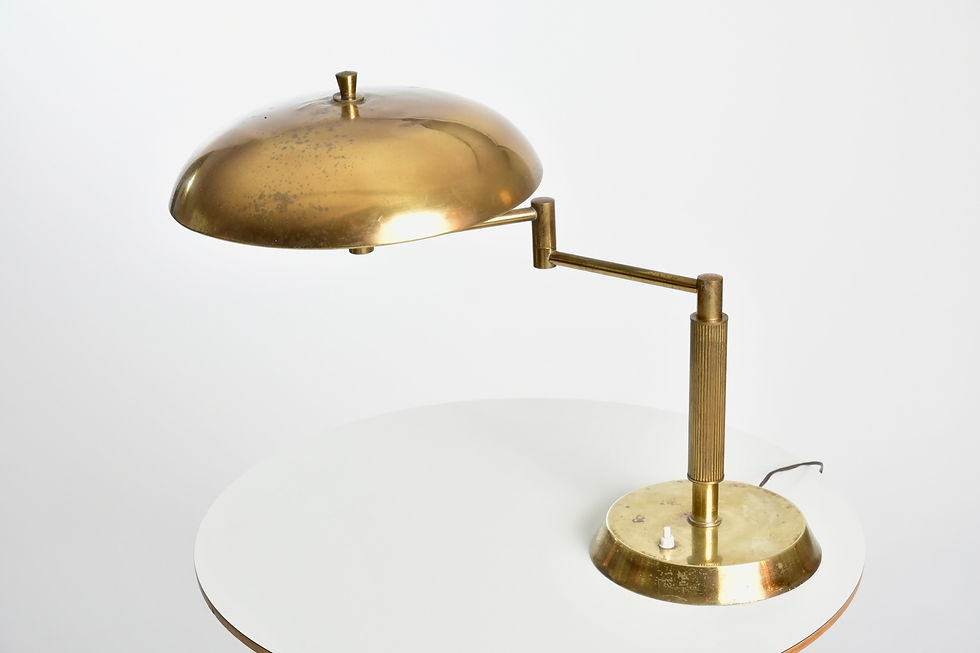 Miniaturbild: Ausschwenkleuchte in Messing 