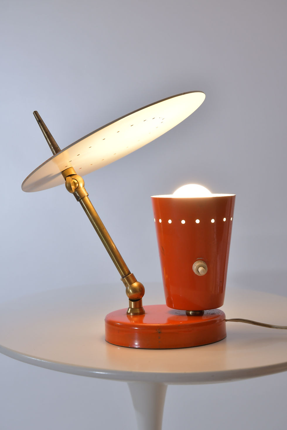 Miniaturbild: Midcentury Tischleuchte