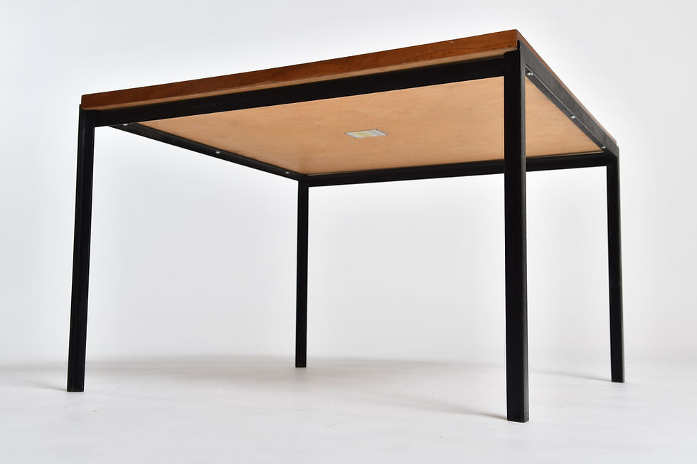 Miniaturbild: Florence Knoll Couchtisch T-Angle