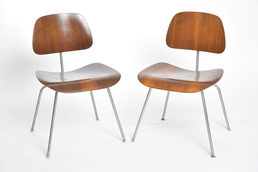 Miniaturbild: Charles & Ray Eames Plywood DCM Chair