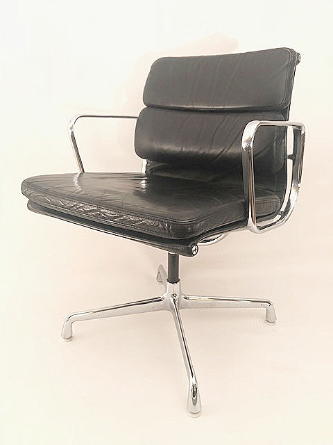 Eames Stühle Softpad EA207
