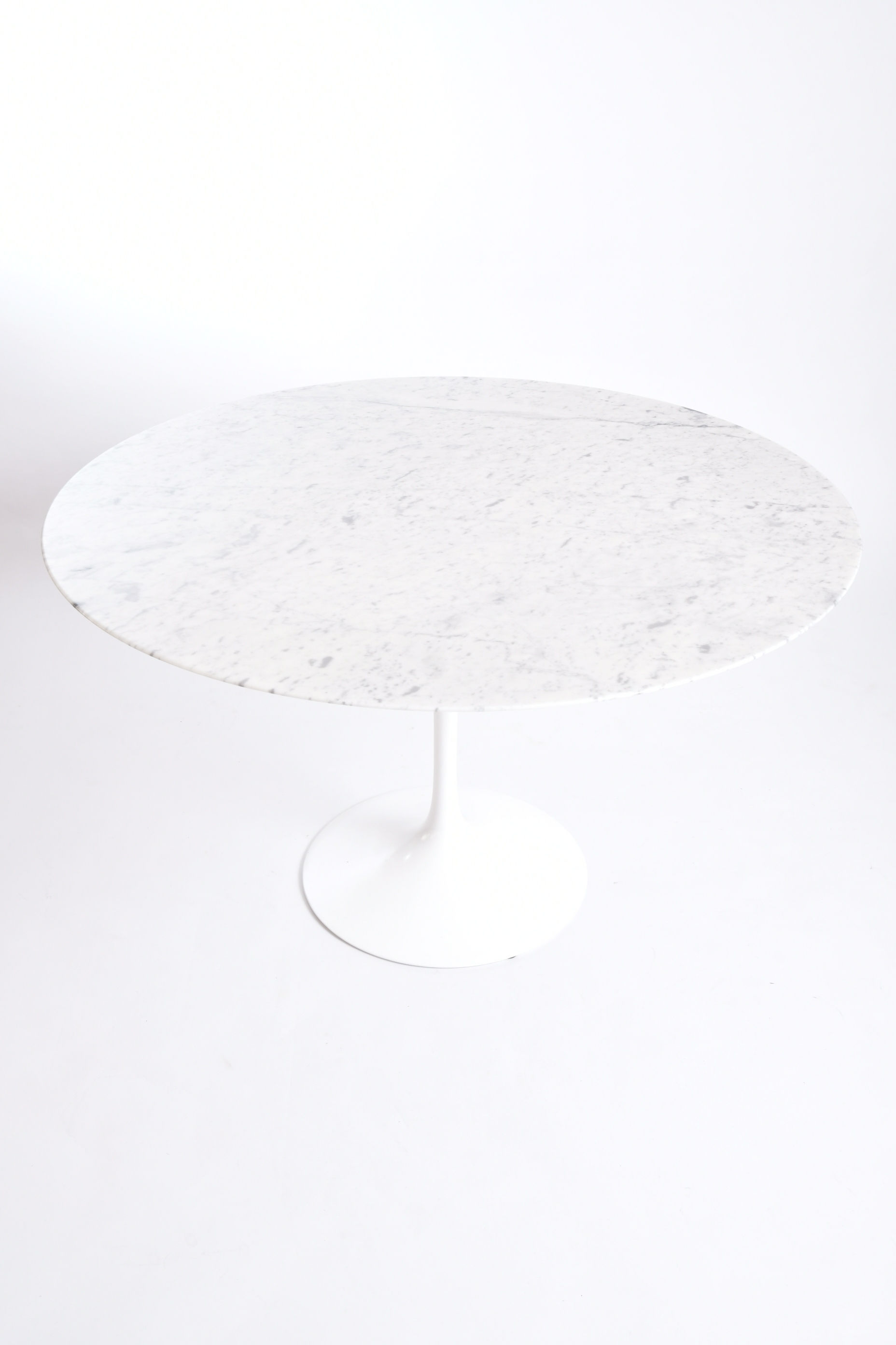 Eero Saarinen Tulip Table 120cm