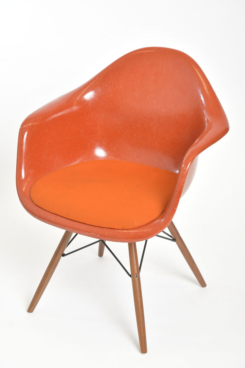 Miniaturbild: Charles & Ray Eames Fiberglas Armchair