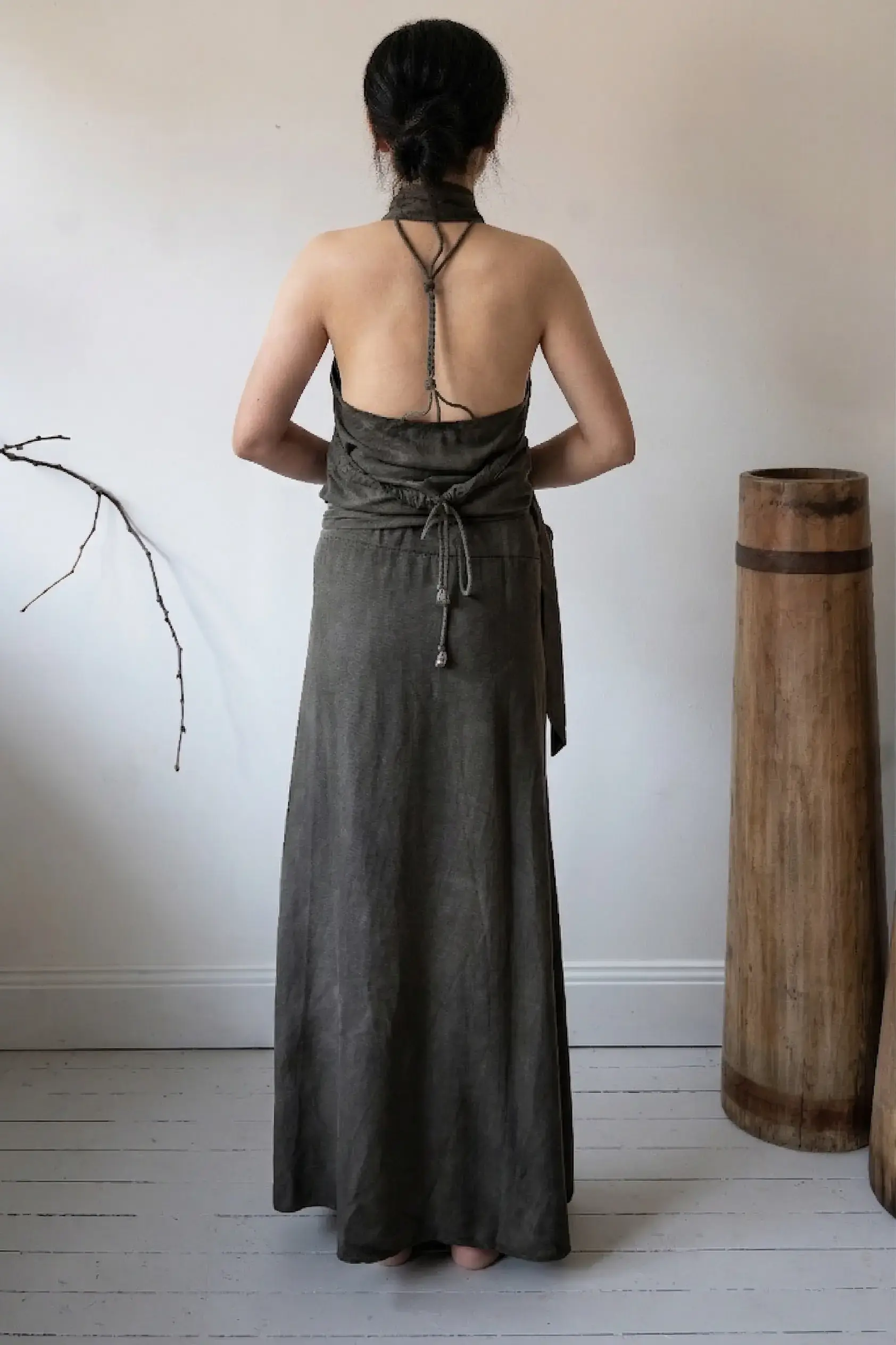 The Marri Charcoal Halter | Australian Botanical Series