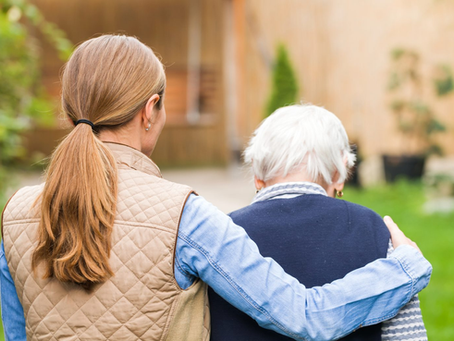 Cuidar a alguien con Alzheimer: el amor que guía en medio del olvido