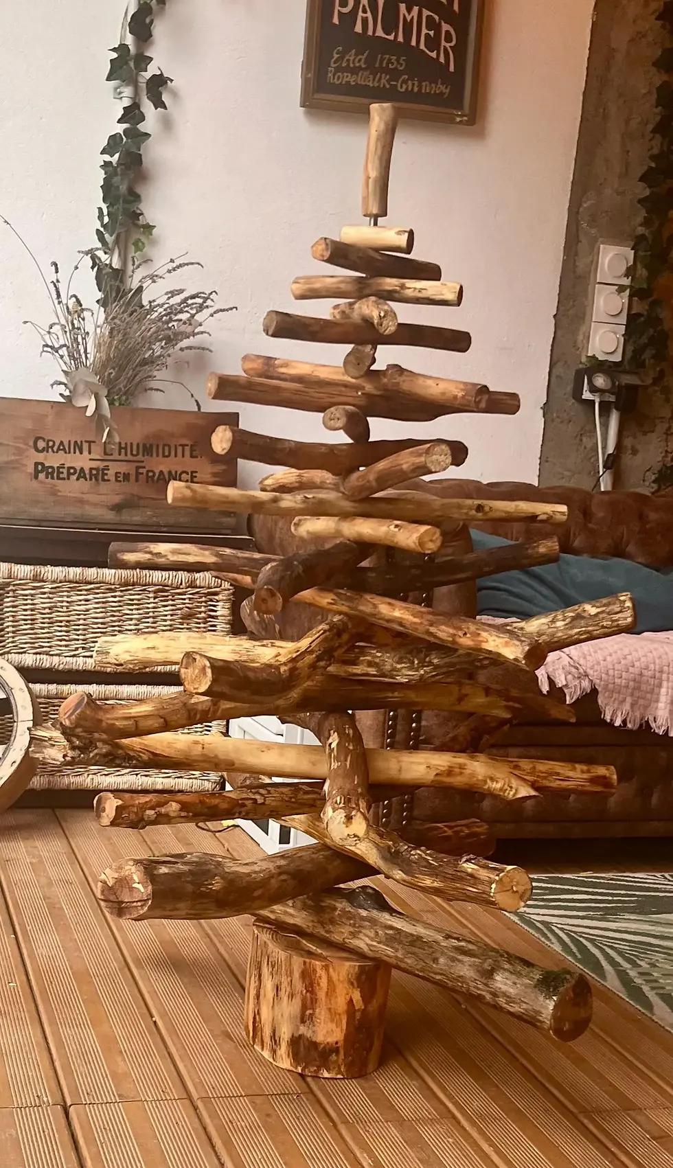 Miniature : Sapin décoratif en bois flotté – Sculpture artisanale en bois naturel