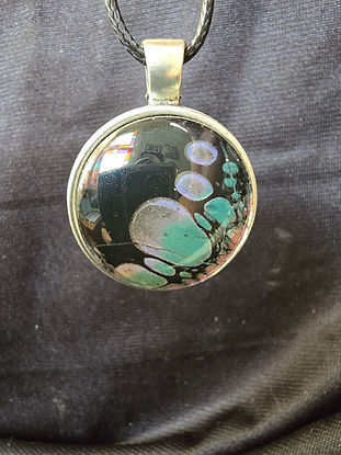 Pendant Necklace Black, Green & Purple