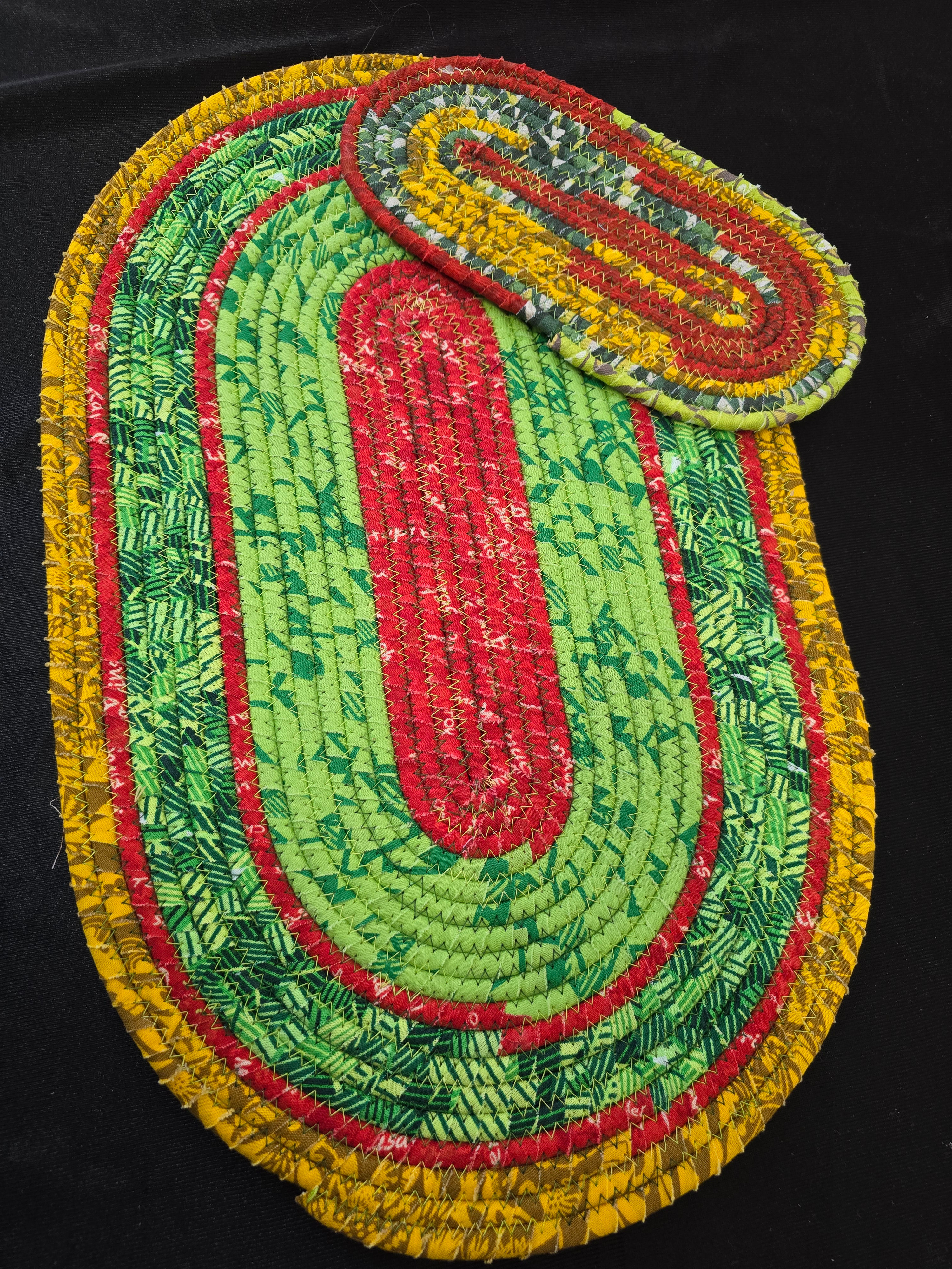 17 x 10" Placemat/Hotplate w/ Coaster