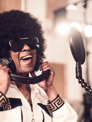 Kathy Brown & Sonic Soul Orchestra Reunite on Soulful House Stomper ‘Need You’