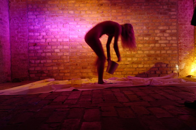 'Do you see the colours in the shadow?' Nara Walker