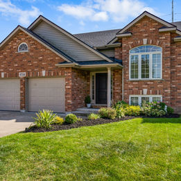 Spacious bungalow for sale in Niagara Falls by The Kesh Group Niagara Real Estate Agent Jordan Saksena