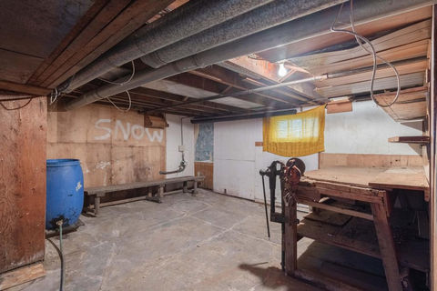 Charming bungalow FOR SALE in a convenient downtown St. Catharines location ready for a new vision!