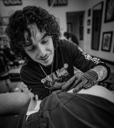 Lucas-baker-realism-tattoo-artist.PNG