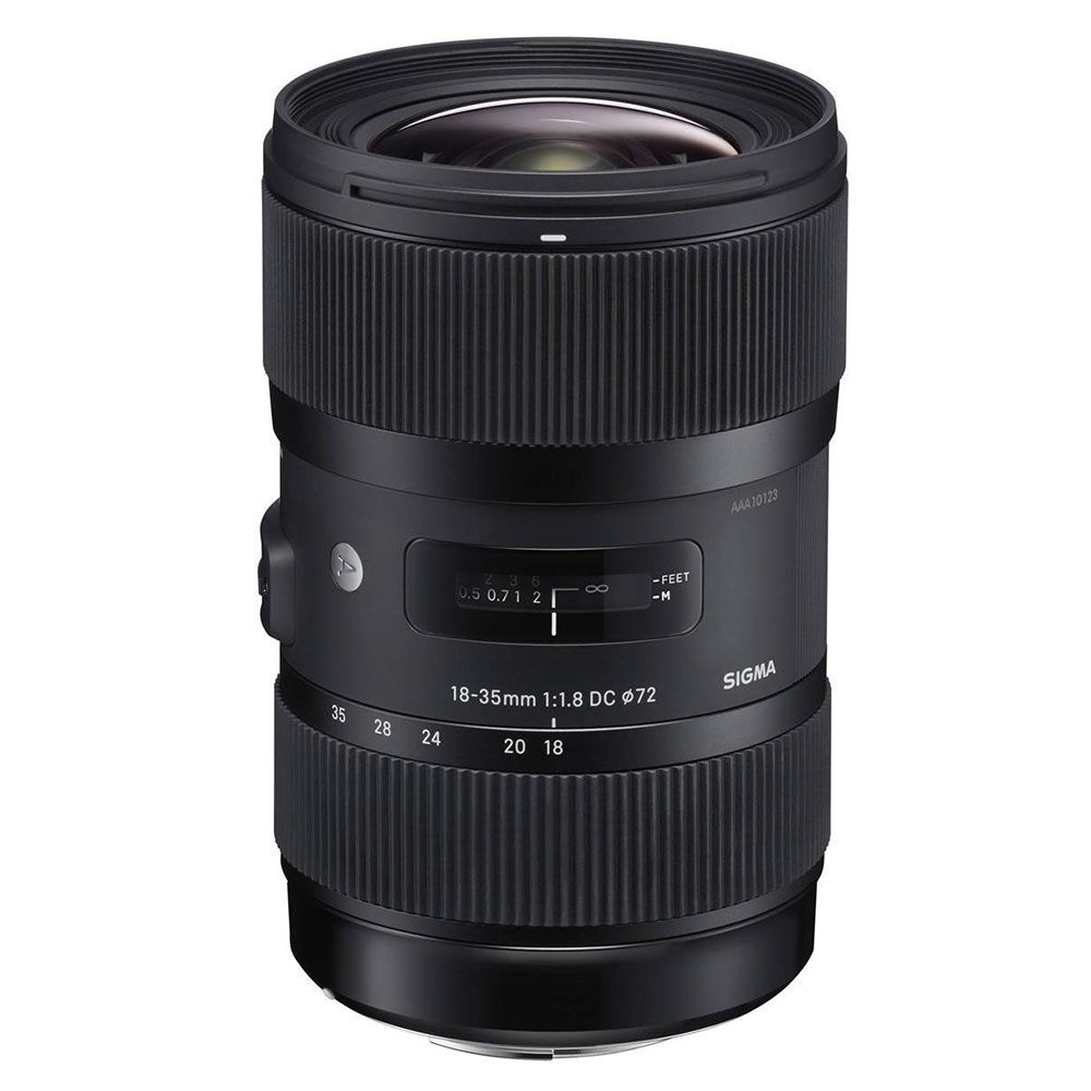 SIGMA 18-35mm F1.8 DC HSM