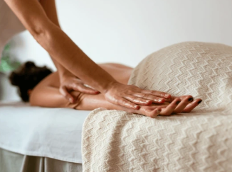 Massage californien 16h, Lundi 4 & 11 août, 9h à 17h