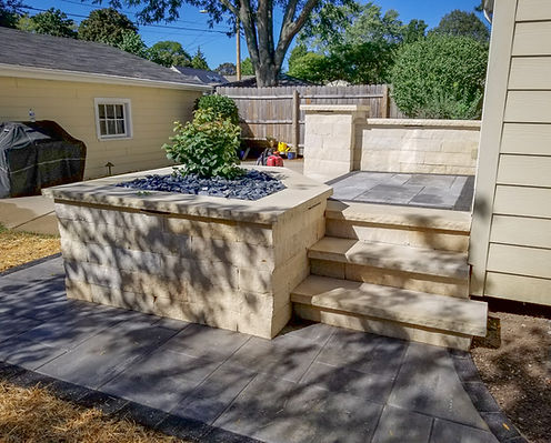 retaining wall-2.jpg