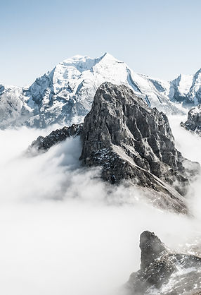 Berge im Nebel