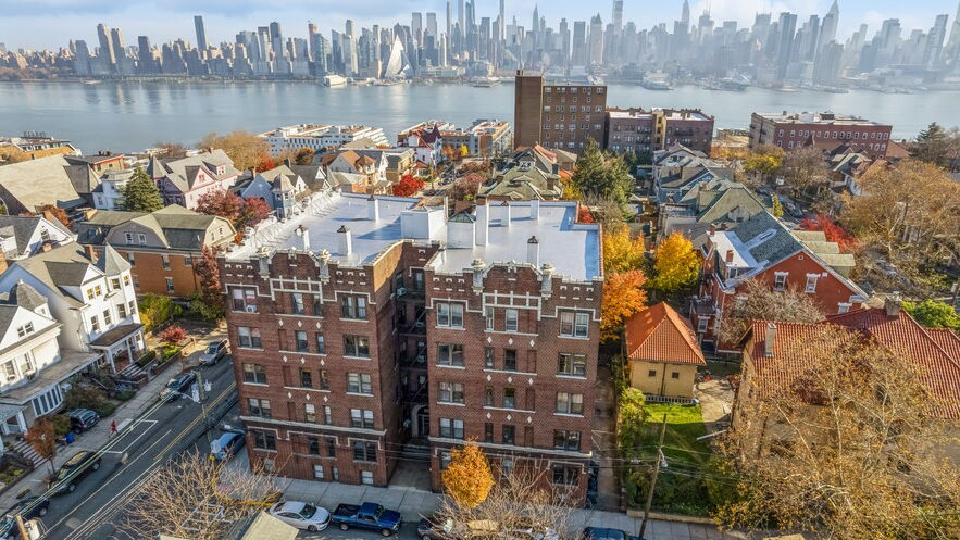 Weehawken NJ