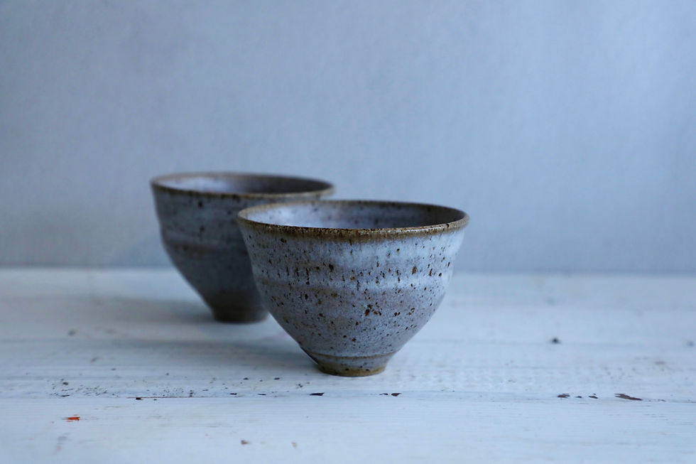 Thumbnail: White matte glaze small teacups 白色啞面小茶杯