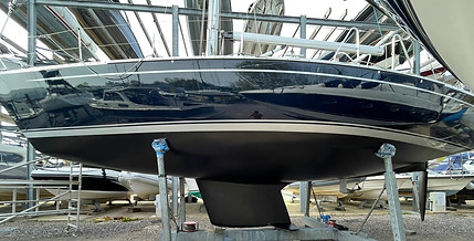 Boat polishing Ocean Village