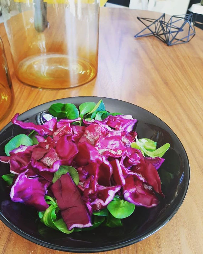 [[Salade de chou rouge et mâche]]