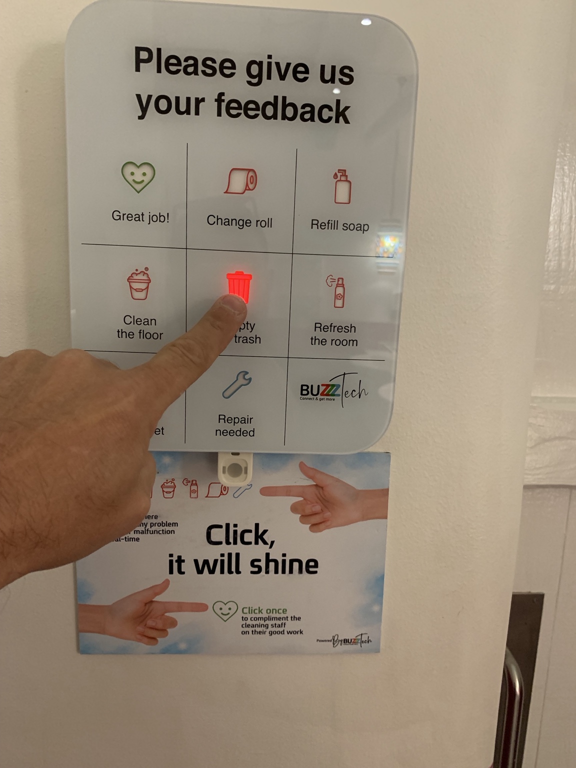 BuzzzTech feedback panel being used
