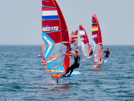 iQFOiL INTERNATIONAL GAMES – DAY 2: PATIENCE REWARDED WITH FULL-THROTTLE FOILING