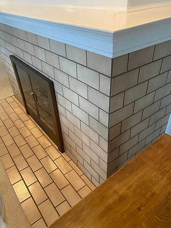 grateful-painters-michigan_fireplace-before.jpeg