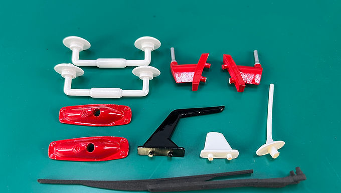 RCH-70-113-EC135 - 800 EC-135 scale part set