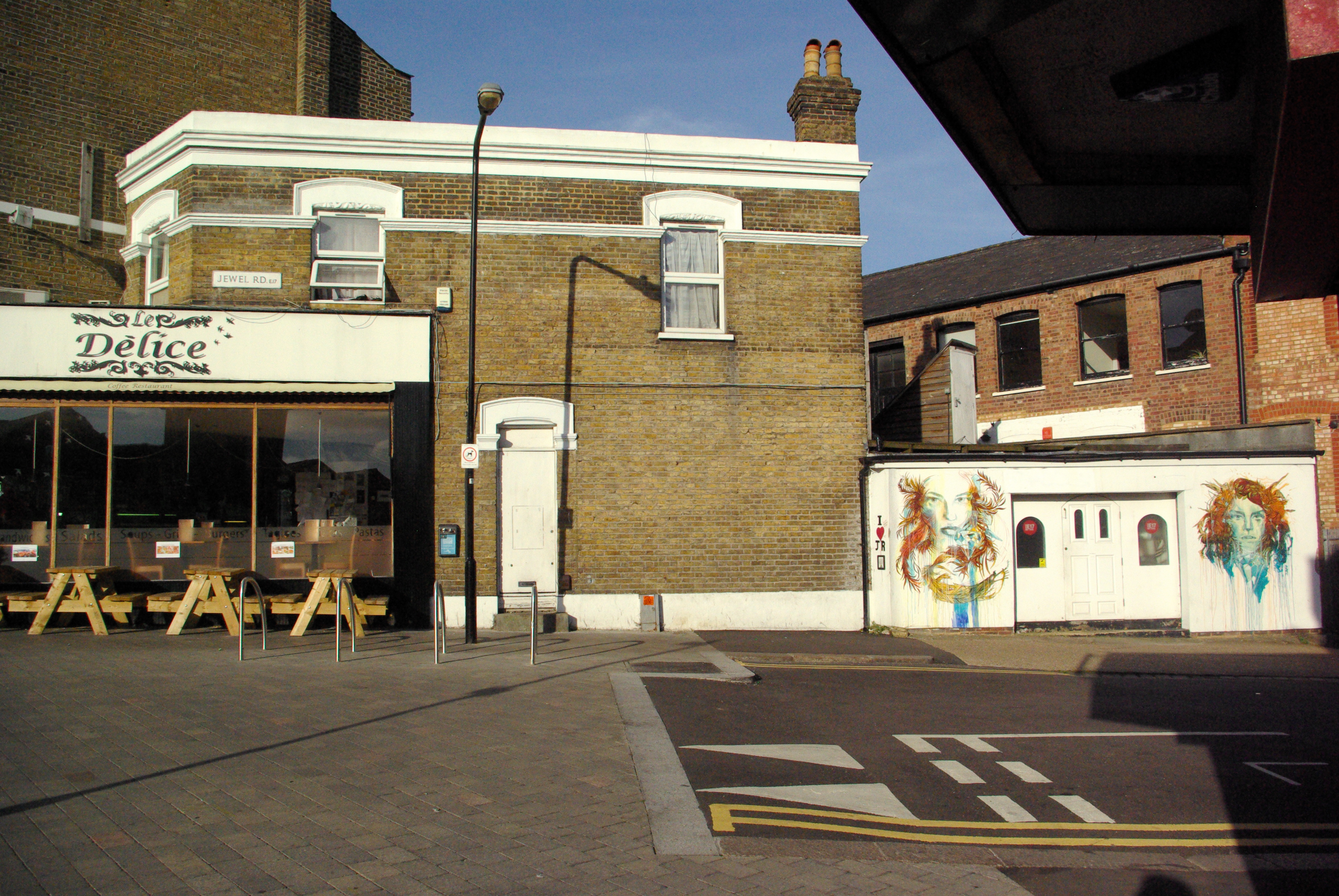 LE DÉLICE E17 RESTAURANT WALTHAMSTOW Café Restaurant Walthamstow