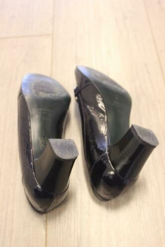 Thumbnail: Roberto d'Angelo donkerpaarse lakpumps