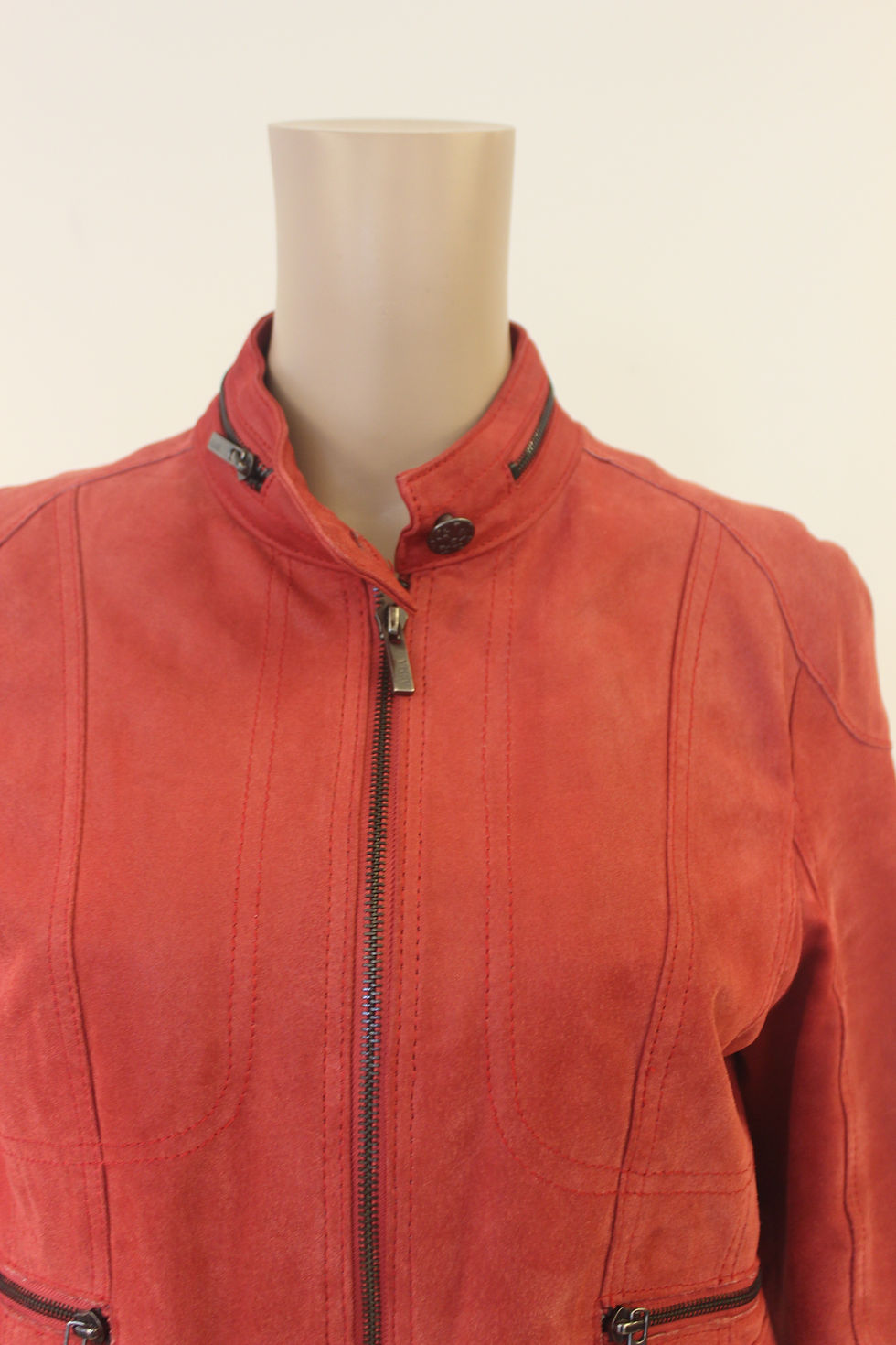 Thumbnail: Arma rood suede leren jasje maat 38